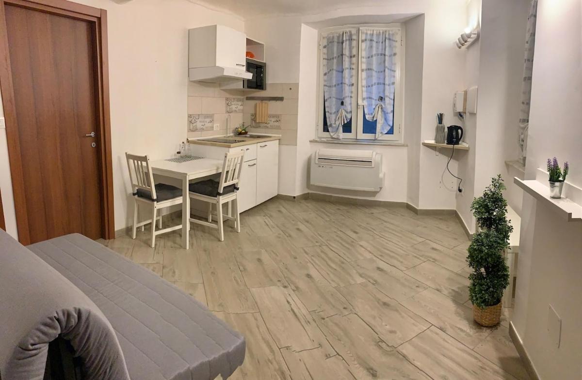 Modern Flat In The Historic Center Апартаменты